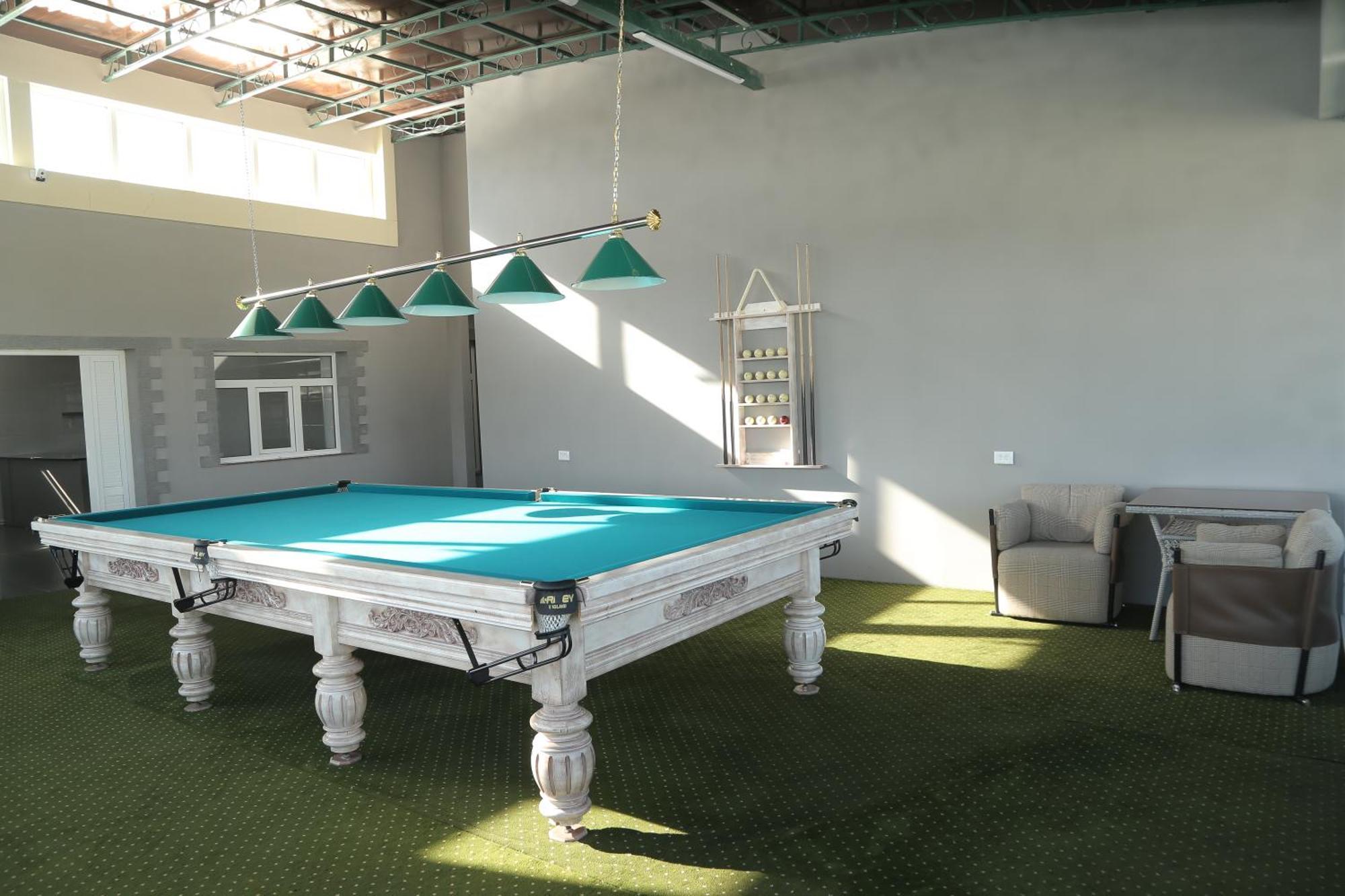 Bek Plus Hotel Takchilik Exterior photo